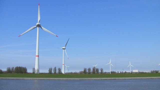 Windpark bei Emden, Norddeutschland