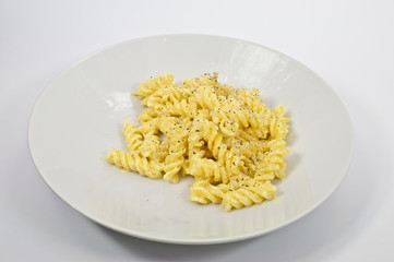 fusilli zafferano e pepe