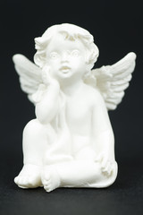 Fototapeta na wymiar figurka anioł