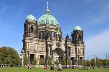 Fototapeta premium Berlin - Berliner Dom on a nice summer day