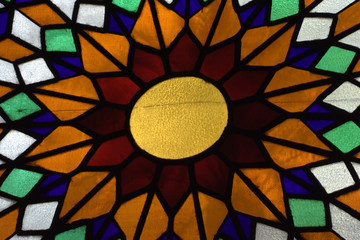 rosone colorato di chiesa