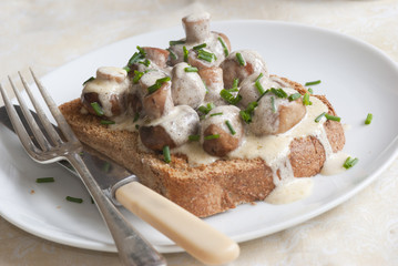 Mushrooms on toast