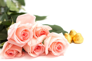 Fototapeta na wymiar Rose bouquet and candy