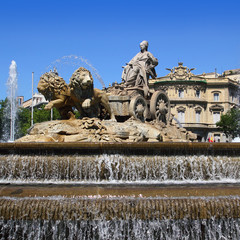 Fototapeta premium Cibeles statue Madrid fountain in Paseo Castellana