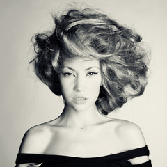 Fototapeta premium Beautiful woman with magnificent hair