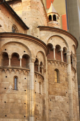 Modena, absidi del duomo