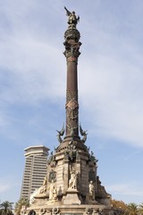 Fototapeta na wymiar Statua okrężnicy