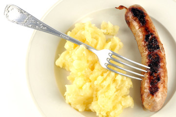 Purée et saucisse grillée