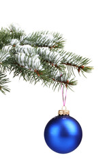 Obraz na płótnie Canvas Christmas ball on the tree isolated on white