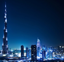 Centre-ville de Dubaï la nuit