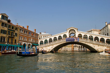 Fototapeta na wymiar Venezia, ponte di Rialto