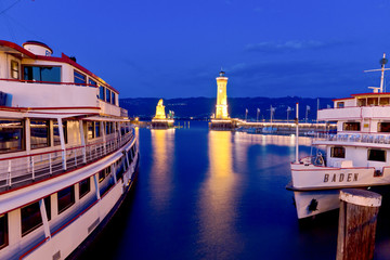Hafen von Lindau am Abend