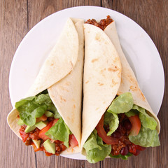 fajita burrito with beef,and vegetable