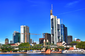 Frankfurt Skyline am Tag