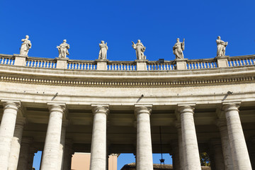 Naklejka premium Colonnato del Bernini, basilica di San Pietro in Vaticano