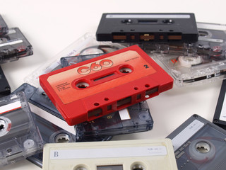 Tape cassette