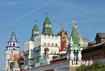 Fototapeta na wymiar Izmailovo. View of the Kremlin
