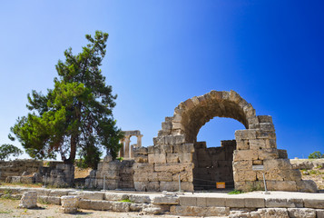 Fototapeta na wymiar Ruiny świątyni w Korynt, Grecja