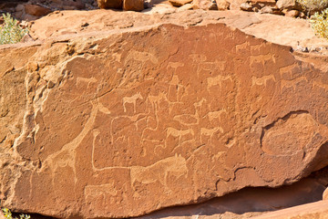 Fels mit Malereien, Afrika, Namibia