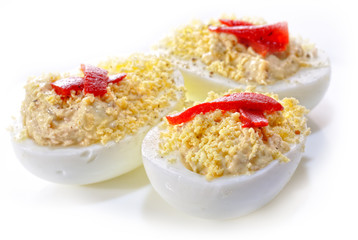 Huevos rellenos.