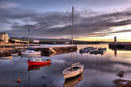 Fototapeta HDR - Boats in Harbour with Lighthouse