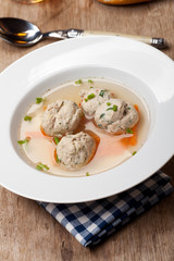 bayerische Bratnockerlsuppe