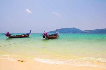 Fototapeta na wymiar Long Tail Boats, in Patong Beach , South of Thailand2