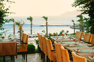 table setting sea view