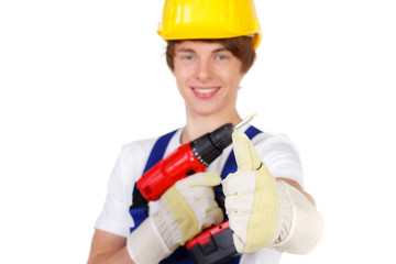 erfolgreicher bauarbeiter mit schutzkleidung