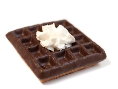 gaufre au chocolat et cr&egrave;me fra&icirc;che