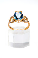 Elegant jewelry ring with sapphire