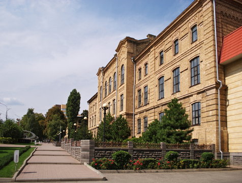 Здание аграрного университета в Ставрополе