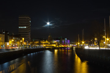 Fototapeta na wymiar Dublin City Night