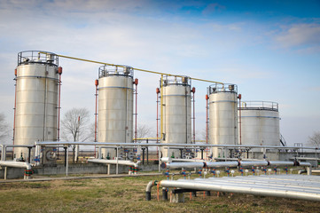 Industries of oil refining and gas-oil storage tanks