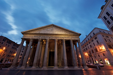 Obraz premium Il Pantheon all'alba, Roma antica