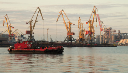 cranes and tug 3