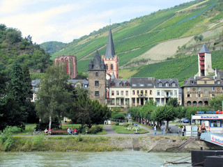 Obraz premium Bacharach, navigazione sul reno