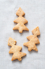 Cookies in the shape of Christmas trees