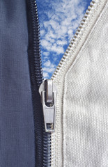 Opened zipper