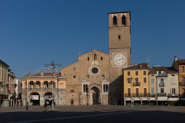 Fototapeta na wymiar Katedra w Lodi, Lombardia