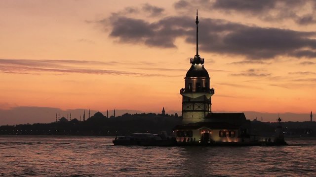 istanbul kizkulesi view from salacak / timelapse