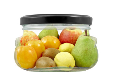 Słoik z owocami