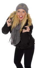 Blonde Frau ist witzig