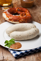 Paar bayerische Weißwürste