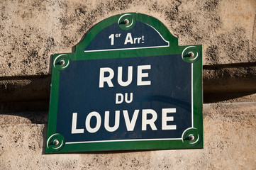rue du Louvre à Paris