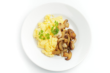 Champignons mit Rührei