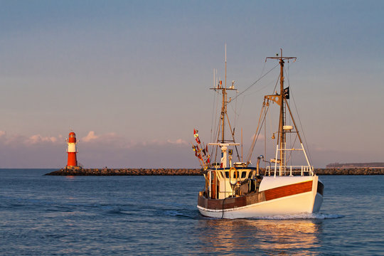 Fischkutter in Warnem&uuml;nde.