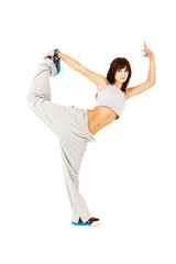 Junge Frau in Trainerhose