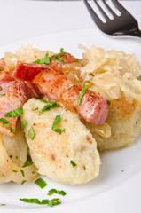 Schlesische Kartoffelklöße mit Kasseler und Sauerkraut