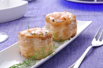 Vol au vent con gamberetti - antipasto